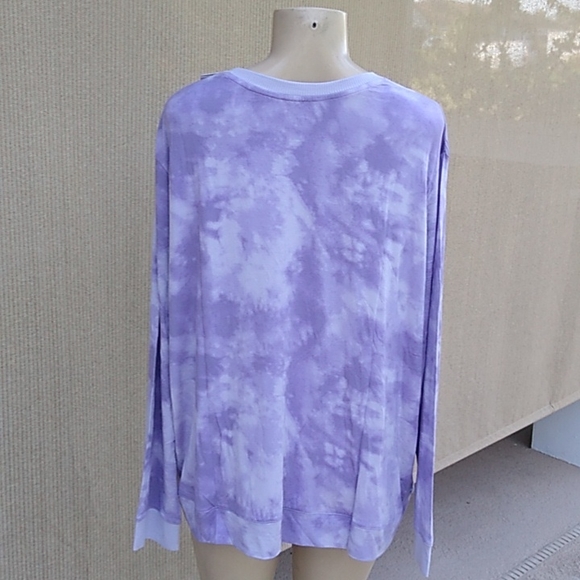 NWT Women's Beautifully Soft Fleece Tie Dye Lounge Sweatshirt - Size 1X - Picture 3 of 8